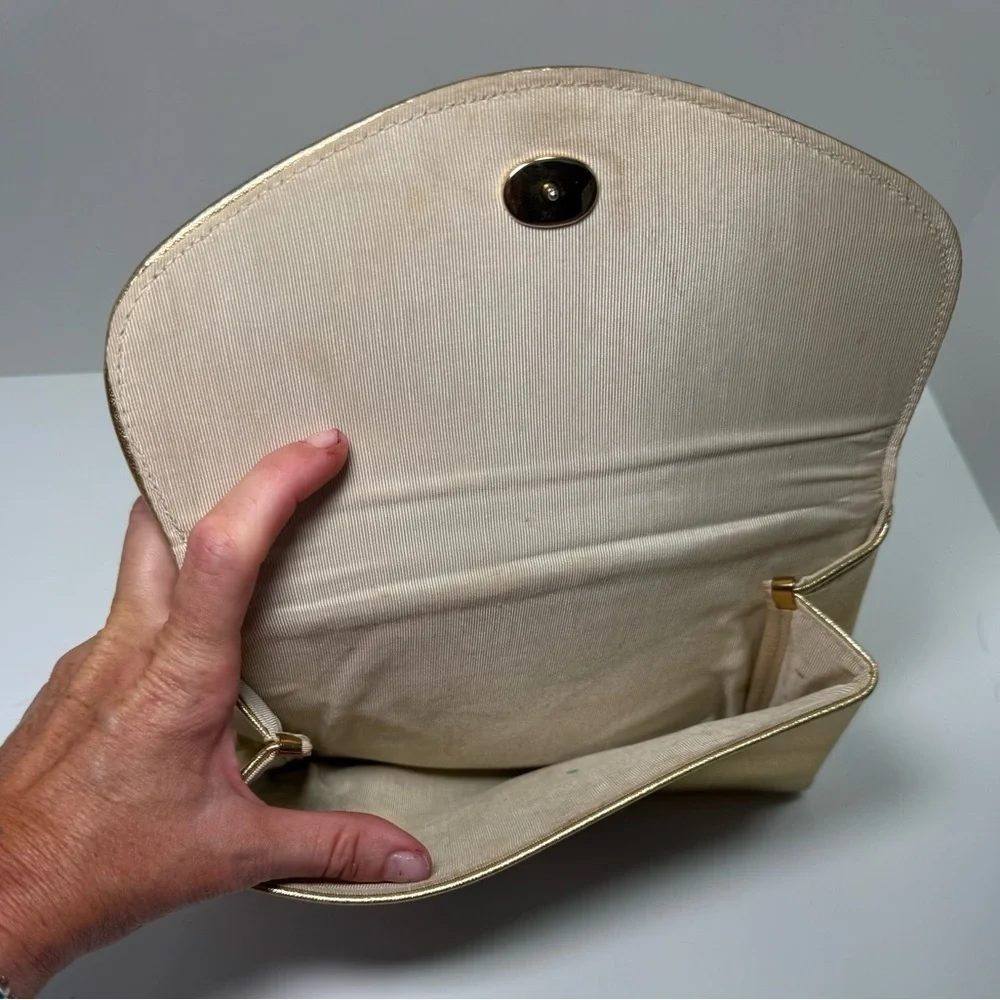 Vintage 1978 Avon Polished Gold Metallic clutch - Picture 6 of 7